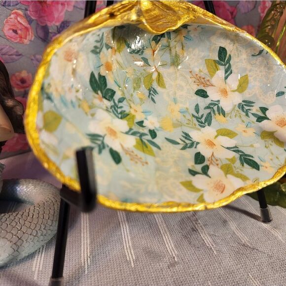 DECOUPAGE CLAM SHELL DECOUPAGE FLOWERS TRINKET DISH - Picture 2 of 8